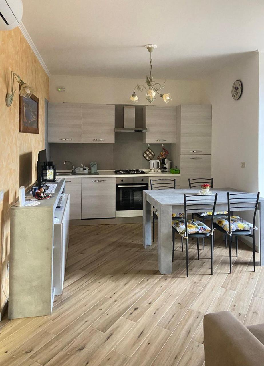 Casa Gemma Lägenhet Gravedona Exteriör bild